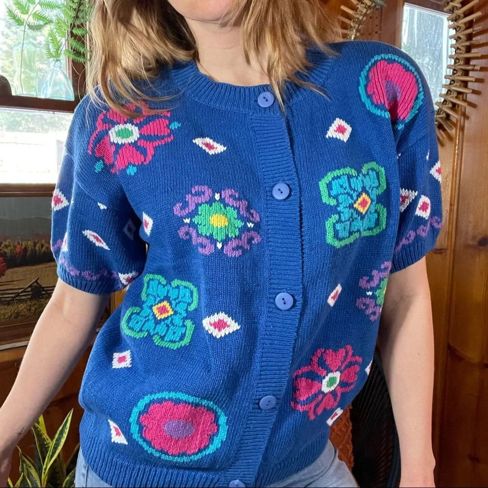 Electric blue vintage floral cardigan 💙